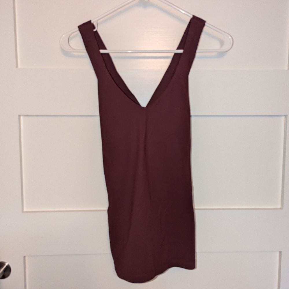 Lululemon Burgundy crisscross workout tank top size 4. Lululemon tank top